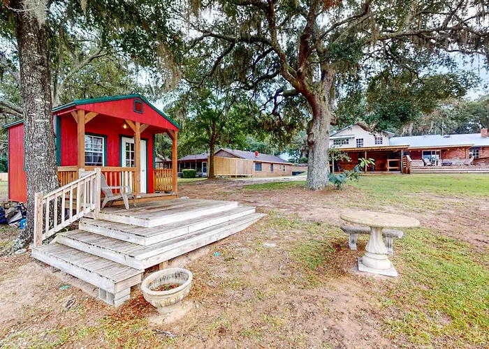 The Lakewood Lakehouse