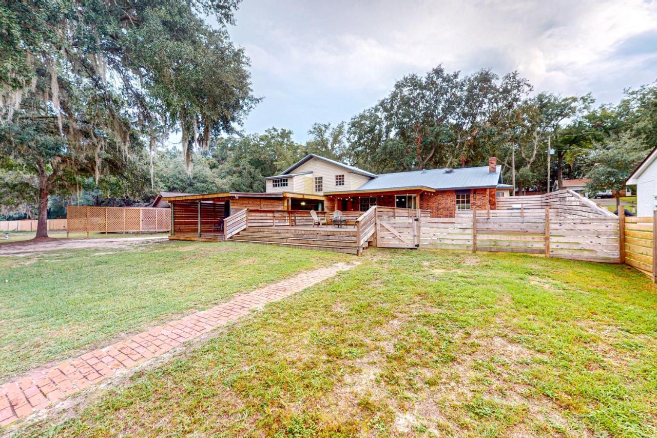 The Lakewood Lakehouse